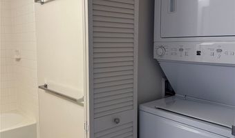 801 South St 3705, Honolulu, HI 96813