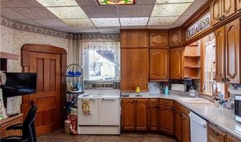400 N 3rd St, Atchison, KS 66002