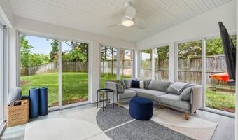 8 CONSTITUTION Sq, Annapolis, MD 21401