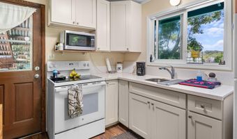 2115 Kaupakalua Rd, Haiku, HI 96708