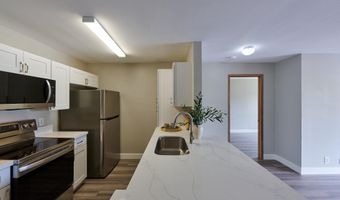 56 Kunihi Ln 323, Kahului, HI 96732