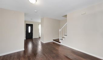59 Oak St, Amityville, NY 11701
