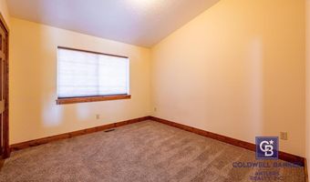 1607 Stella Ct, Cody, WY 82414