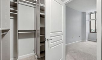 2451 MIDTOWN Ave 1611, Alexandria, VA 22303