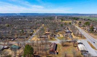 105 Chamblee Dr, Batesville, AR 72501