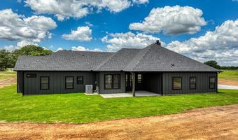 140 Rolling Hills Blvd, Alvord, TX 76225