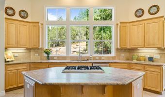 5569 Pepperwood Rd, Santa Rosa, CA 95409