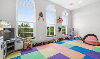 42267 TERRAZZO Ter, Aldie, VA 20105