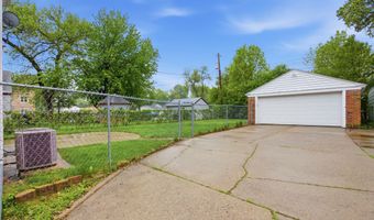 1424 S Main St, Aberdeen, SD 57401