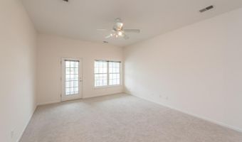 2800 S Knightsbridge Cir, Ann Arbor, MI 48105