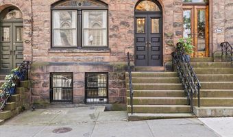 218 Lancaster St, Albany, NY 12210