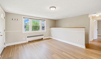 42 Neillian St 42, Bedford, MA 01730
