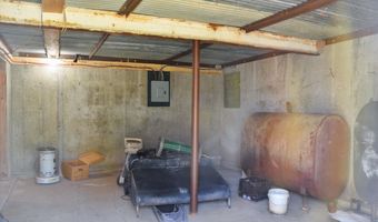 499 W River Rd, Augusta, ME 04330