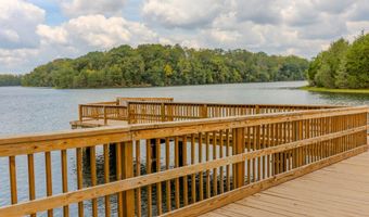 117 HARVESTER Dr, Lake Frederick, VA 22630