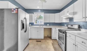 408 W Hazel St, Albion, IN 46701