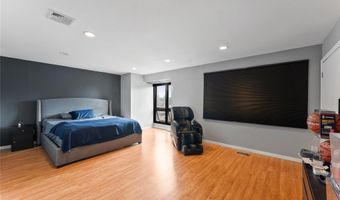 147 I U Willets Rd, Albertson, NY 11507