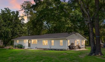 1192 Church Of God Rd, Bonneau, SC 29431