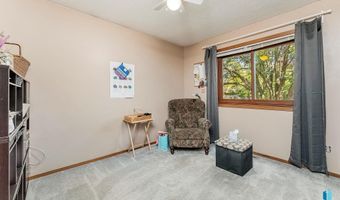 404 N Yellowstone Dr, Brandon, SD 57005