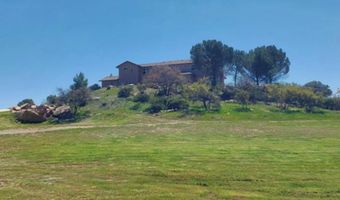 23475 Trappers Hollow Rd, Alpine, CA 91901