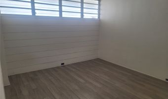 620 Mccully St 808, Honolulu, HI 96826