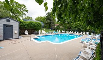 18 Pond Ct B, North Providence, RI 02904