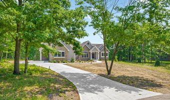 1663 Fairview Dr, Allegan, MI 49010