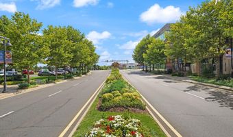 20254 NORTHPARK Dr, Ashburn, VA 20147