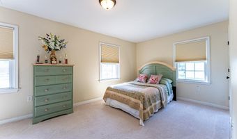 6712 HARRISON Ln, Alexandria, VA 22306