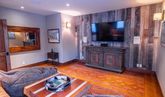 2815 N BLACK SHEEP FARM Rd, Alta, WY 83414