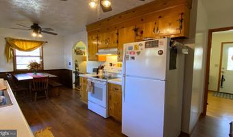 13202 PERRY'S MOUNTAIN Ln, Amissville, VA 20106