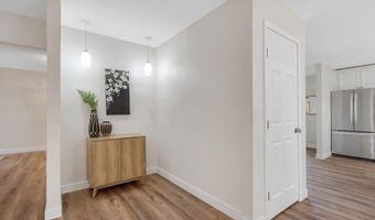 1254 Jade Wind Cir, Ballwin, MO 63011