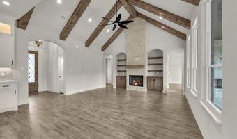 313 Wrangler Ct, Weatherford, TX 76085