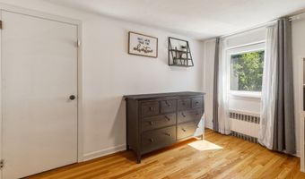 37 Cawley St, Bristol, CT 06010