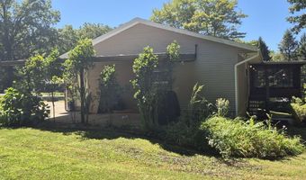 7930 Rolling Hills Dr, Athens, OH 45701