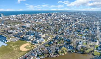 3 Sunset Dr, Asbury Park, NJ 07712