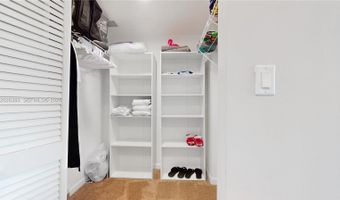 19501 W Country Club Dr PH-10, Aventura, FL 33180