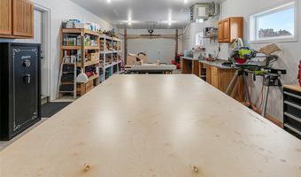 9044 Snow Water Dr, Billings, MT 59101