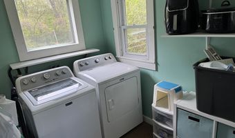 20 Rockaway Rd, Auburn, MA 01501
