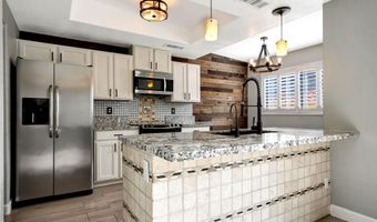 37222 N TOM DARLINGTON Dr 12, Carefree, AZ 85377