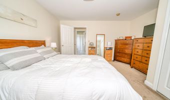 208 Congress St, Belfast, ME 04915