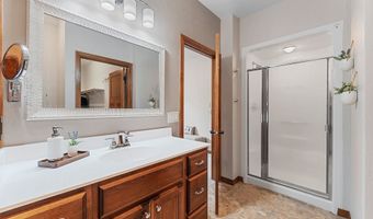 4732 N PROVIDENCE Ave 301, Appleton, WI 54913