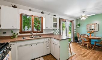 300 S Oak St, Anamosa, IA 52205