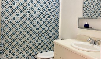 91-1061 Oaniani St 2F, Kapolei, HI 96707