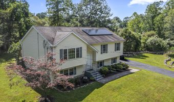 24 Ken Oaks Dr, Danbury, CT 06810
