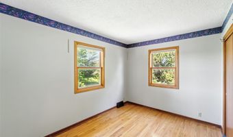 1404 Nile Kinnick Dr S, Adel, IA 50003