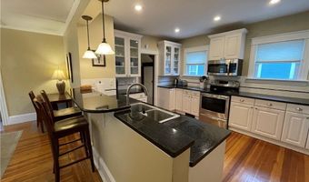 35 Annandale Rd, Newport, RI 02840