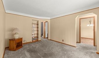 7146 Luana Ave, Allen Park, MI 48101