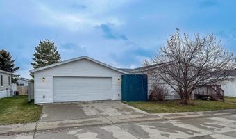 5105 Redcoat Loop, Bismarck, ND 58503