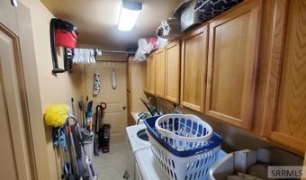 325 N 400 W, Blackfoot, ID 83221
