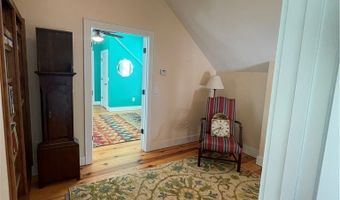 156 Lake Oglethorpe Dr, Arnoldsville, GA 30619
